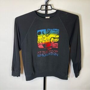 Vintage Bassett Walker At The Foot Of The Mountain Sweatshirt Size Medium Womens